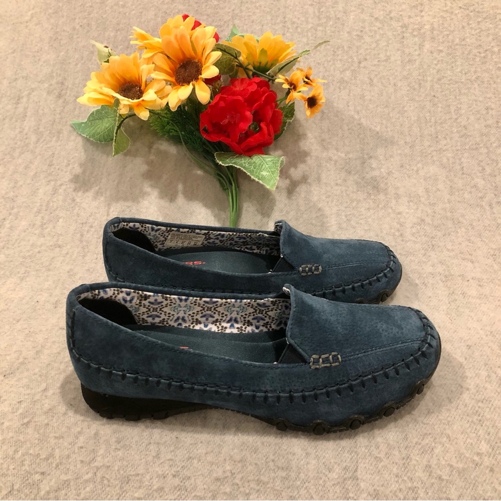 NWOT - Skechers Women's Teal Blue Suede Moccasin Loafers
